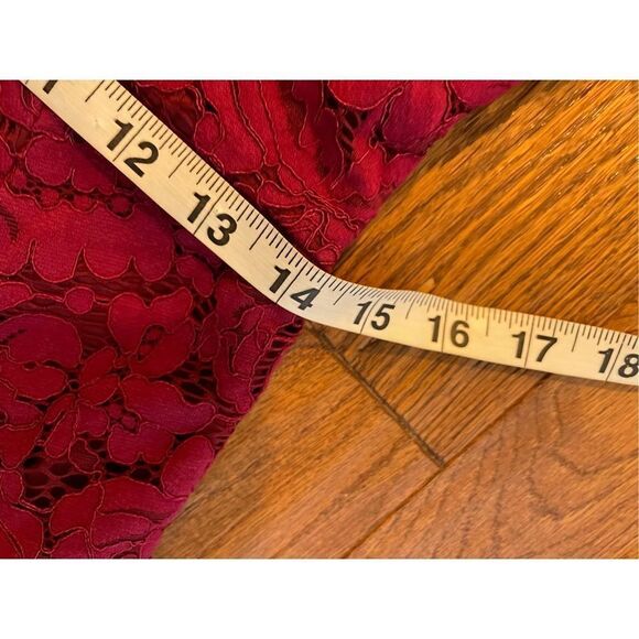 Lulu’s raspberry lace cross strap dress size large - Picture 9 of 11
